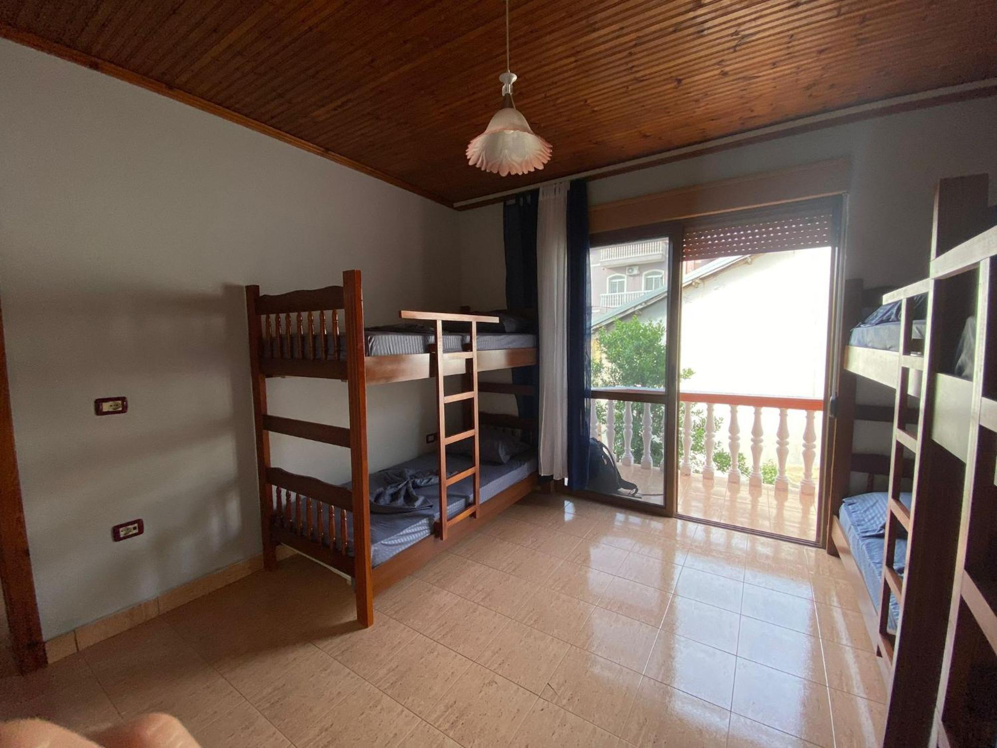 Gather Inn Guest House Shkodër Eksteriør billede